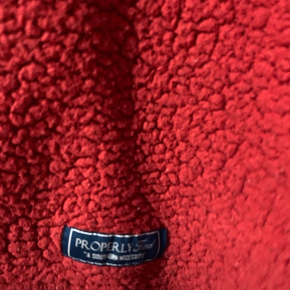 properly tied pullover - Picture 4 of 4